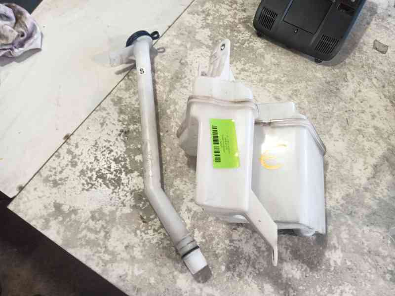 Recambio de deposito limpia para toyota c-hr (_x1_) 1.8 hybrid (zyx10_, zyx11_) referencia OEM IAM 85315F4040  