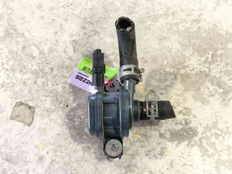 Recambio de bomba agua para toyota c-hr (_x1_) 1.8 hybrid (zyx10_, zyx11_) referencia OEM IAM   