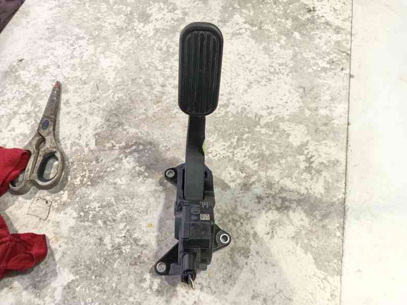 Recambio de pedal acelerador para toyota c-hr (_x1_) 1.8 hybrid (zyx10_, zyx11_) referencia OEM IAM   