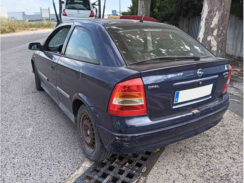 opel astra g hatchback (t98) del año 2001