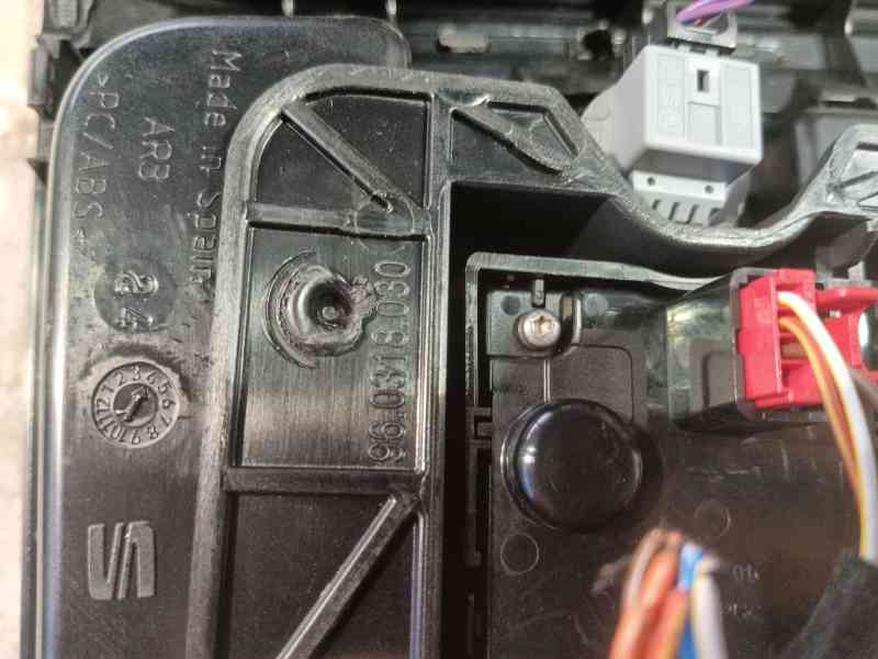 Recambio de consola central para cupra formentor (km7, kmp) 1.4 e-hybrid referencia OEM IAM   