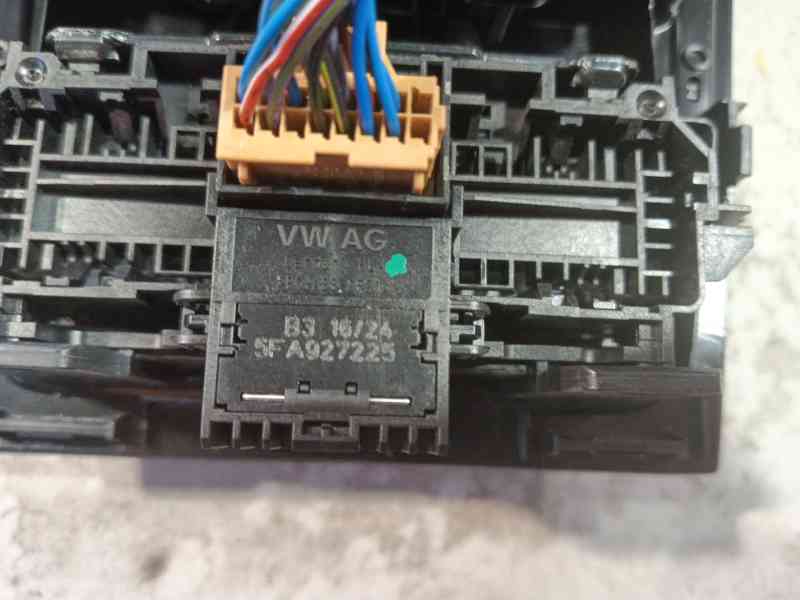 Recambio de consola central para cupra formentor (km7, kmp) 1.4 e-hybrid referencia OEM IAM   