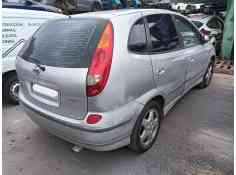 nissan almera tino (v10) del año 2003 2