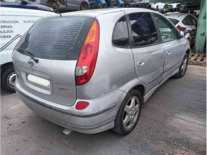 nissan almera tino (v10) del año 2003