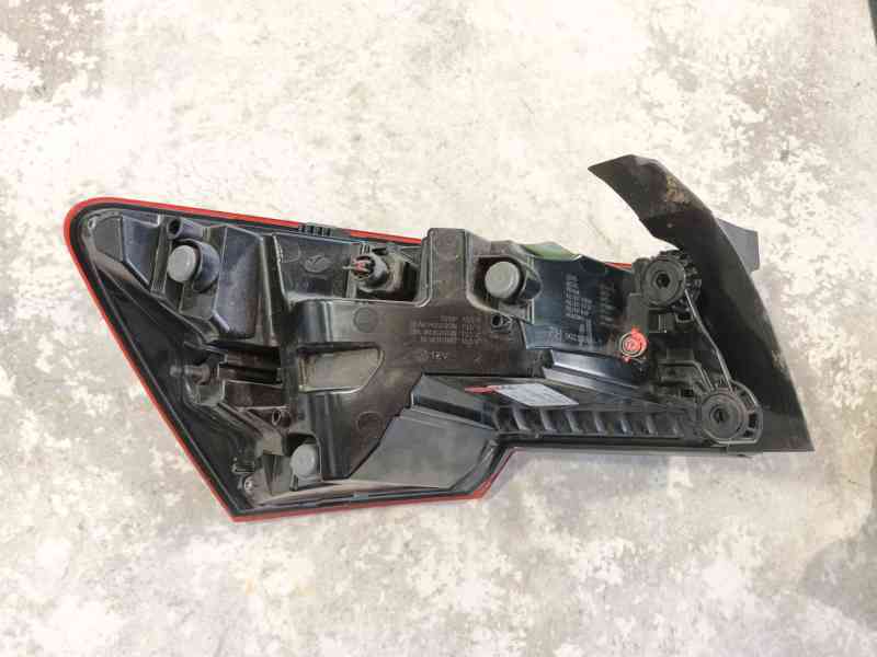 Recambio de piloto trasero derecho para skoda octavia iv (nx3, nn3, pv3) 1.5 tsi referencia OEM IAM   