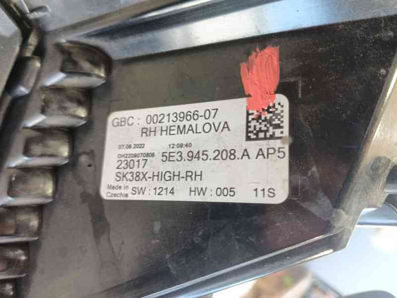 Recambio de piloto trasero derecho para skoda octavia iv (nx3, nn3, pv3) 1.5 tsi referencia OEM IAM   