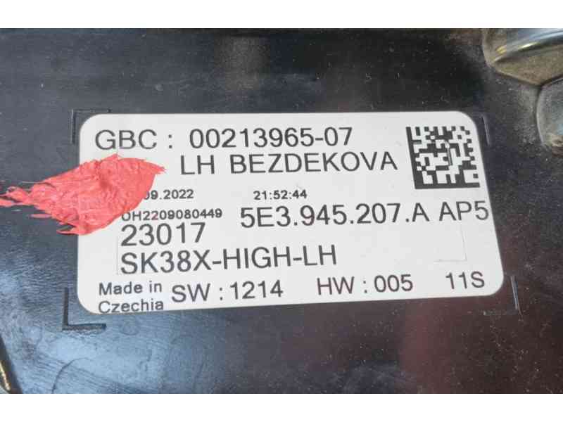 Recambio de piloto trasero izquierdo para skoda octavia iv (nx3, nn3, pv3) 1.5 tsi referencia OEM IAM   