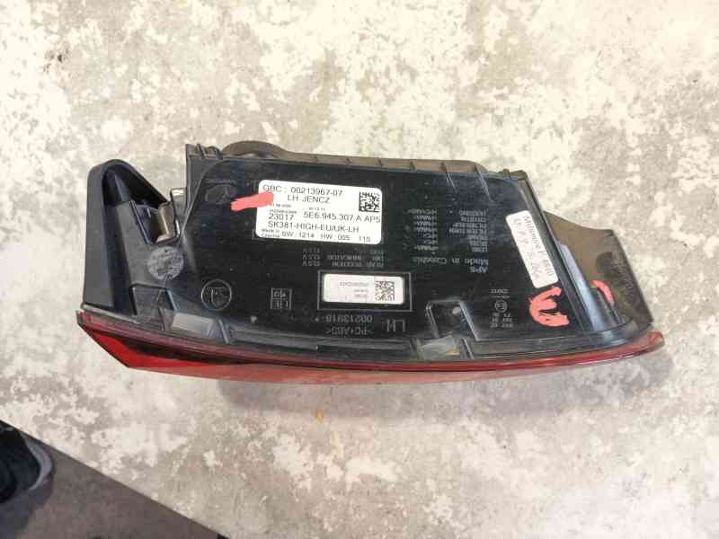 Recambio de piloto trasero izquierdo interior para skoda octavia iv (nx3, nn3, pv3) 1.5 tsi referencia OEM IAM   