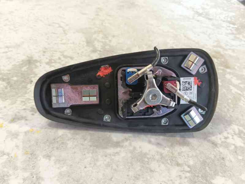 Recambio de antena para skoda octavia iv (nx3, nn3, pv3) 1.5 tsi referencia OEM IAM   