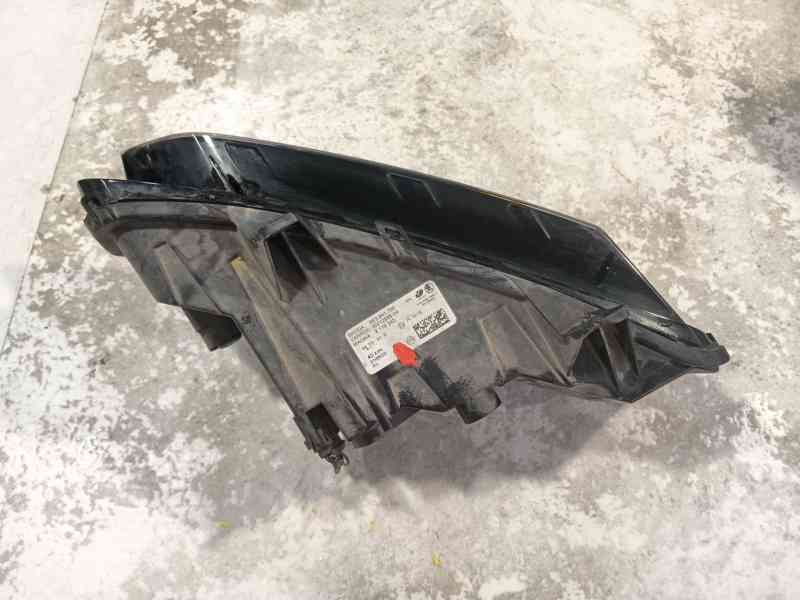 Recambio de faro antiniebla derecho para skoda octavia iv (nx3, nn3, pv3) 1.5 tsi referencia OEM IAM   