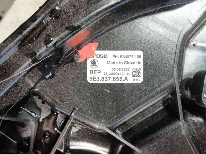Recambio de elevalunas delantero izquierdo para skoda octavia iv (nx3, nn3, pv3) 1.5 tsi referencia OEM IAM   