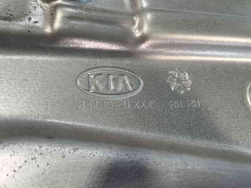 Recambio de elevalunas trasero derecho para kia sportage ii (je_, km_) 2.0 crdi referencia OEM IAM 834021F010  
