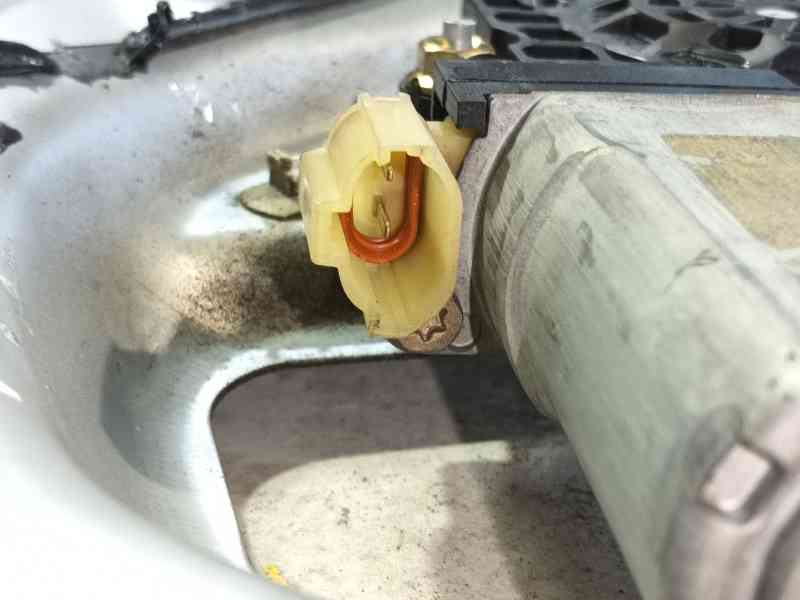 Recambio de elevalunas trasero izquierdo para kia sportage ii (je_, km_) 2.0 crdi referencia OEM IAM 834011F010  