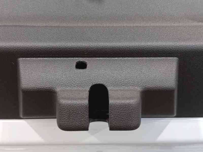 Recambio de porton trasero para renault clio v (b7_) 1.6 e-tech 145 (b7mu) referencia OEM IAM   