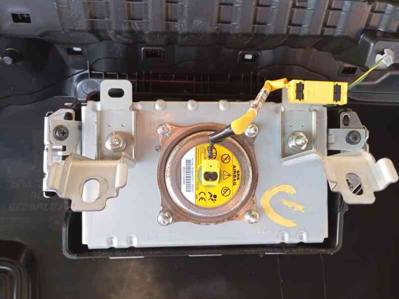 Recambio de salpicadero para mazda cx-5 (kf) 2.0 referencia OEM IAM KB7W60330D02  