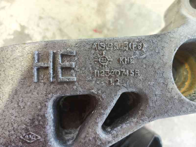 Recambio de soporte motor para renault clio v (b7_) 1.6 e-tech 145 (b7mu) referencia OEM IAM   