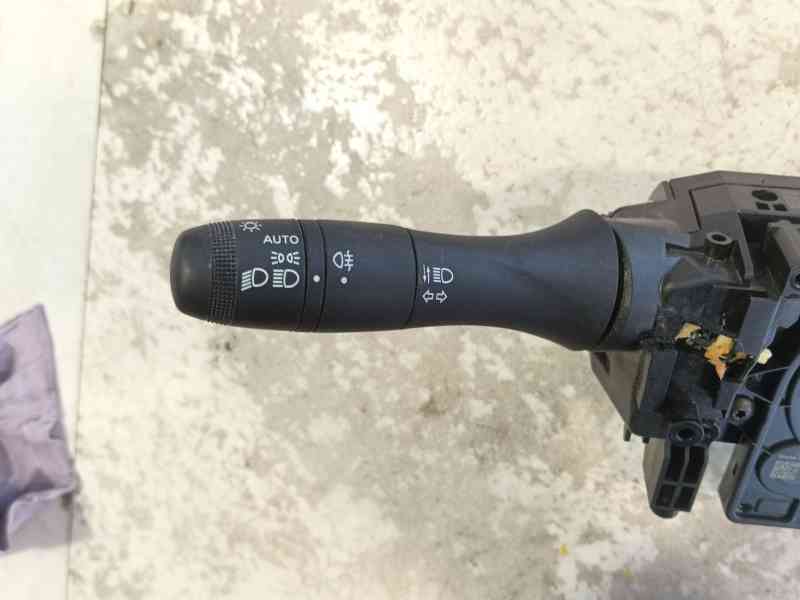Recambio de mando multifuncion para renault clio v (b7_) 1.6 e-tech 145 (b7mu) referencia OEM IAM   