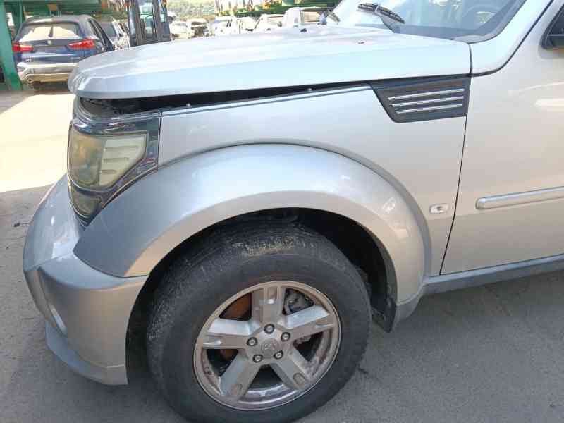Recambio de aleta delantera izquierda para dodge nitro 2.8 crd 4wd referencia OEM IAM   