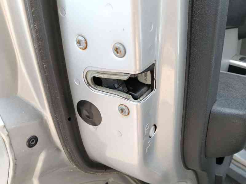 Recambio de cerradura puerta trasera izquierda para dodge nitro 2.8 crd 4wd referencia OEM IAM   