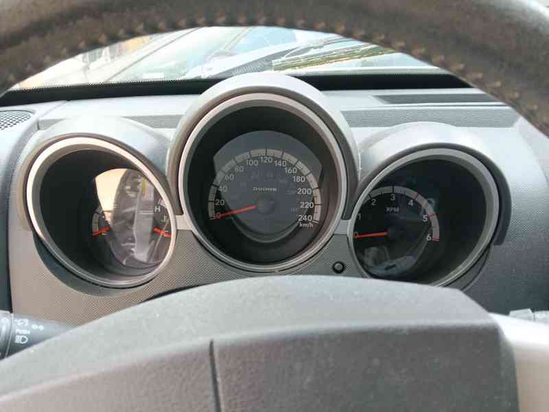 Recambio de cuadro instrumentos para dodge nitro 2.8 crd 4wd referencia OEM IAM   