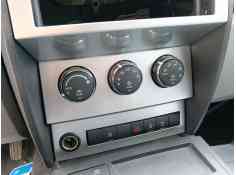Recambio de mando calefaccion / aire acondicionado para dodge nitro 2.8 crd 4wd referencia OEM IAM   