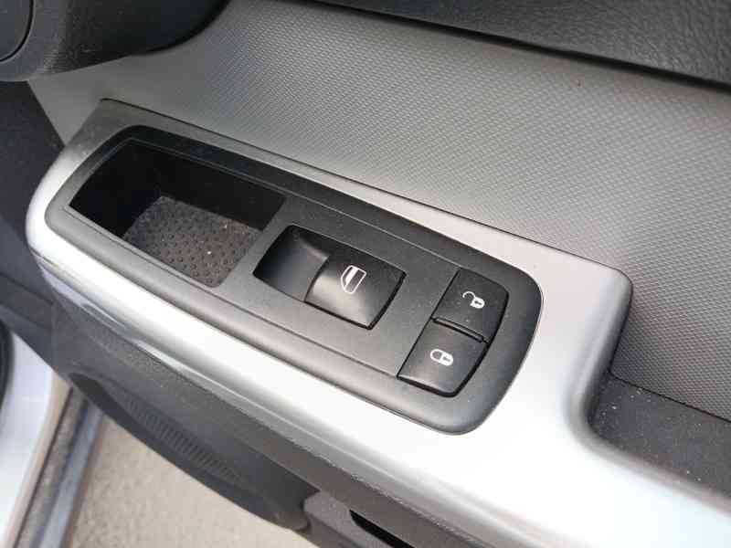 Recambio de mando elevalunas delantero derecho para dodge nitro 2.8 crd 4wd referencia OEM IAM   