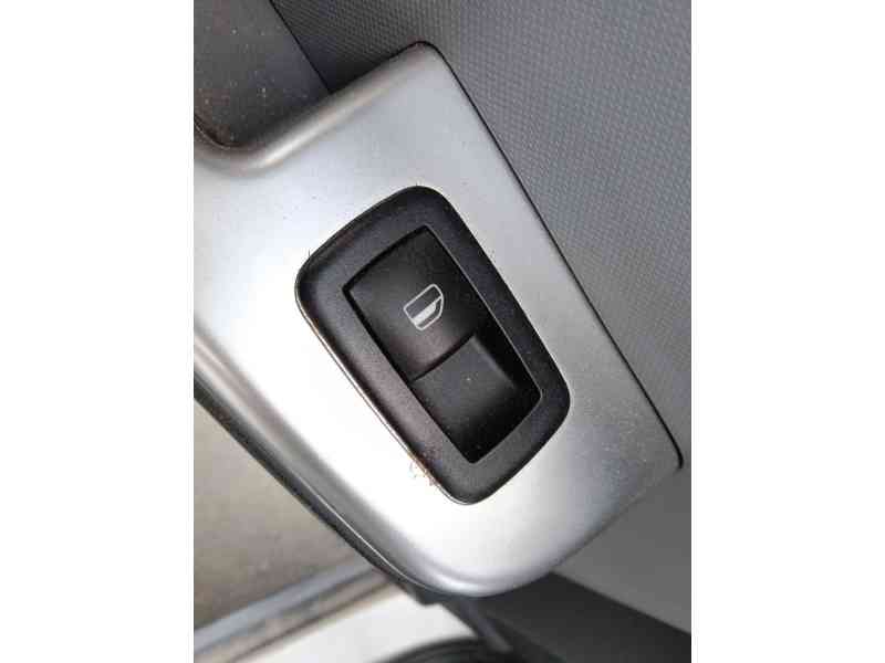 Recambio de mando elevalunas trasero izquierdo para dodge nitro 2.8 crd 4wd referencia OEM IAM   
