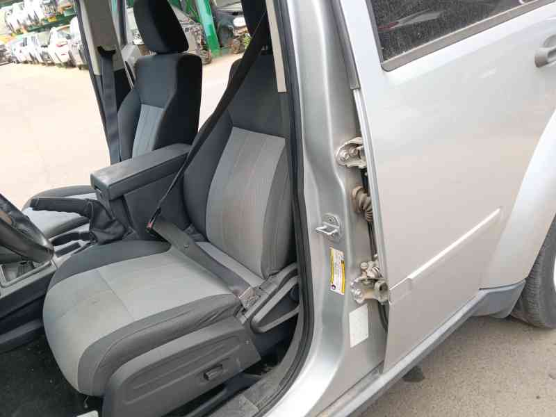 Recambio de asiento delantero izquierdo para dodge nitro 2.8 crd 4wd referencia OEM IAM   