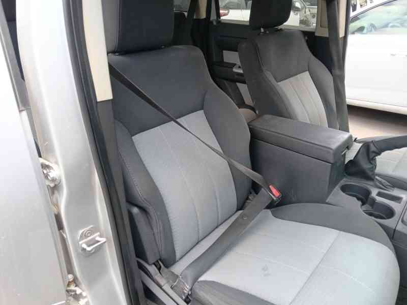 Recambio de cinturon seguridad delantero derecho para dodge nitro 2.8 crd 4wd referencia OEM IAM   