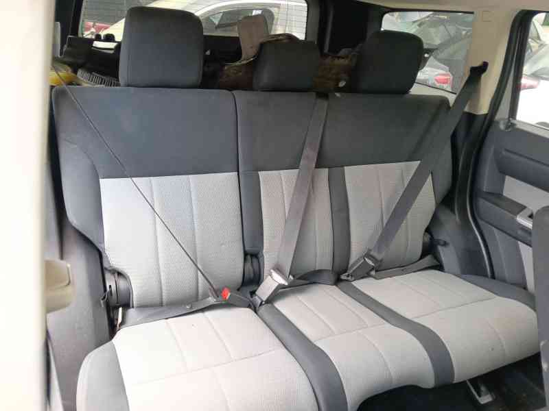Recambio de cinturon seguridad trasero derecho para dodge nitro 2.8 crd 4wd referencia OEM IAM   