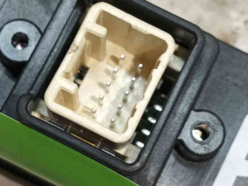 Recambio de modulo electronico para toyota c-hr (_x1_) 1.8 hybrid (zyx10_, zyx11_) referencia OEM IAM 35978F4040  