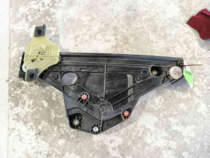 Recambio de elevalunas trasero izquierdo para renault clio v (b7_) 1.6 e-tech 145 (b7mu) referencia OEM IAM 0  