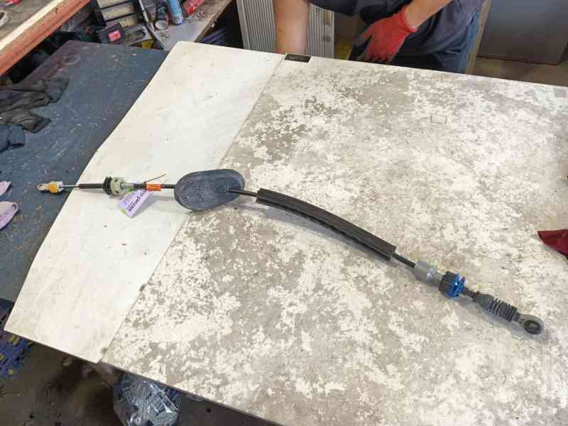 Recambio de varillaje cambio para renault clio v (b7_) 1.6 e-tech 145 (b7mu) referencia OEM IAM   