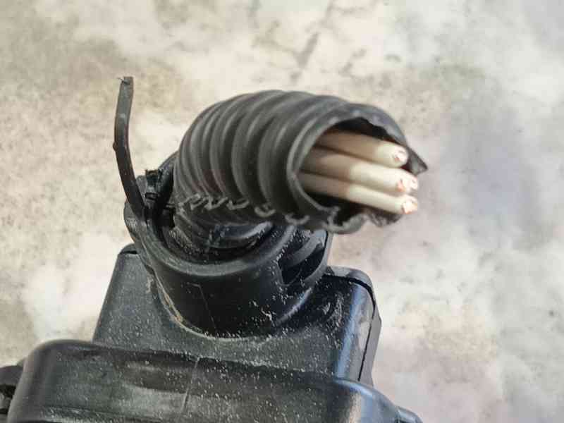 Recambio de cerradura puerta trasera derecha para renault clio v (b7_) 1.6 e-tech 145 (b7mu) referencia OEM IAM 0  