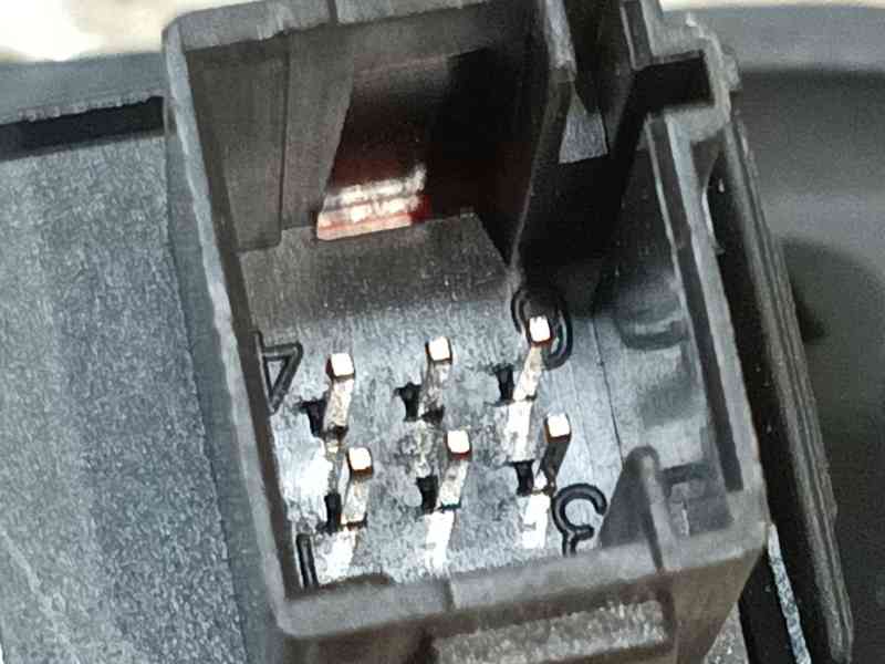 Recambio de mando elevalunas trasero derecho para peugeot 5008 premium referencia OEM IAM 6490X7 96652794ZD 