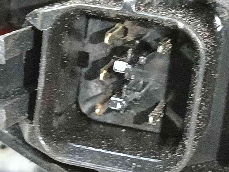 Recambio de cerradura puerta delantera derecha para kia sportage ii (je_, km_) 2.0 crdi referencia OEM IAM 813211F010  