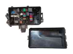 Recambio de caja fusibles delantera para skoda octavia iv (nx3, nn3, pv3) 1.5 tsi referencia OEM IAM 5WA907361A  