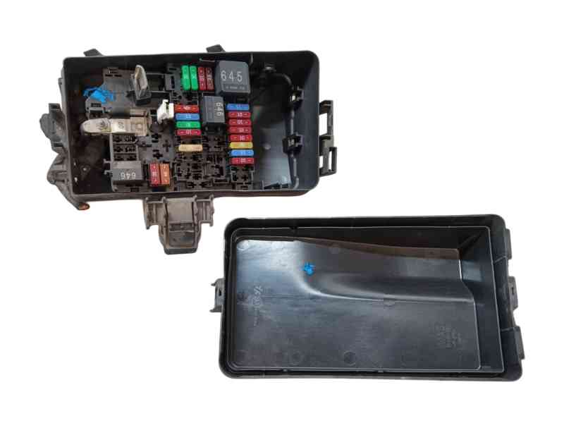 Recambio de caja fusibles delantera para skoda octavia iv (nx3, nn3, pv3) 1.5 tsi referencia OEM IAM 5WA907361A  