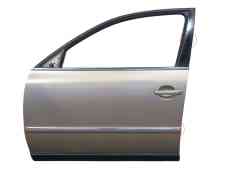 Recambio de puerta delantera izquierda para volkswagen passat b5.5 (3b3) 1.9 tdi referencia OEM IAM 3B4831051BE  