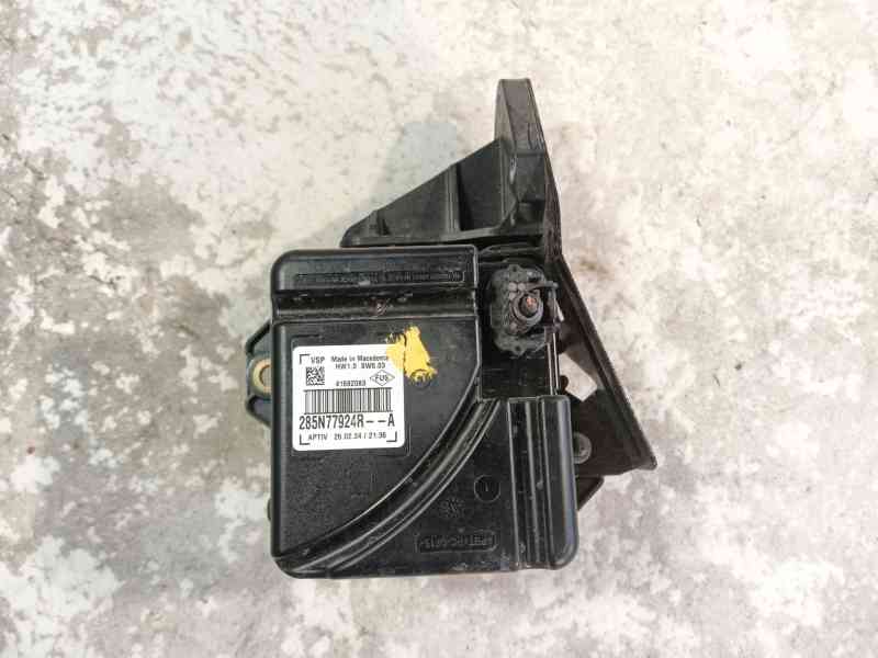 Recambio de caja reles / fusibles para renault clio v (b7_) 1.6 e-tech 145 (b7mu) referencia OEM IAM   