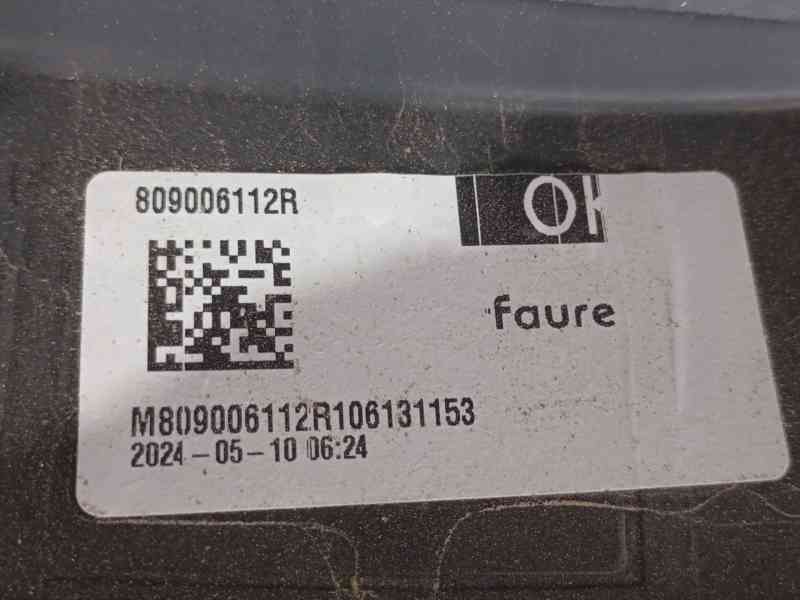 Recambio de guarnecido puerta delantera derecha para renault clio v (b7_) 1.6 e-tech 145 (b7mu) referencia OEM IAM  809006112R 