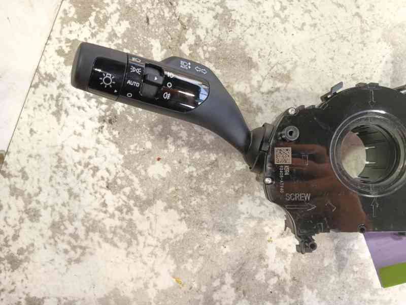 Recambio de mando multifuncion para kia niro ii (sg2) 1.6 gdi plug-in hybrd referencia OEM IAM 98110413ZD  
