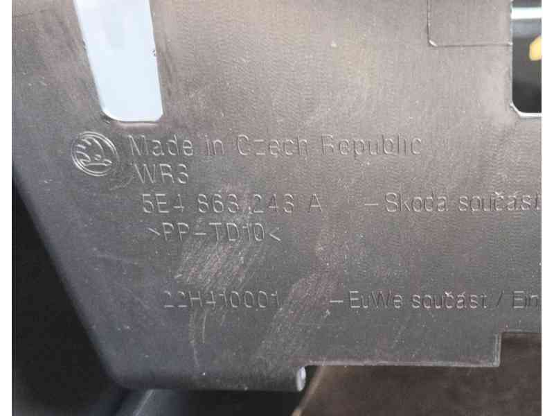 Recambio de apoyabrazos central para skoda octavia iv (nx3, nn3, pv3) 1.5 tsi referencia OEM IAM   