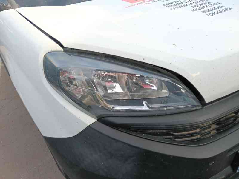Recambio de faro derecho para fiat doblo cargo (263_) 1.3 d multijet (263wxu1a) referencia OEM IAM 0000051810671  