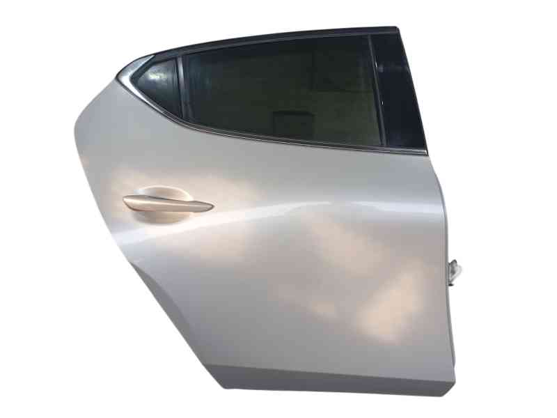 Recambio de puerta trasera derecha para mazda 3 hatchback (bp) 2.0 skyactiv-g (bp5h, bp6h) referencia OEM IAM   