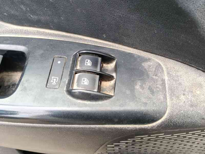 Recambio de mando elevalunas delantero izquierdo para fiat doblo cargo (263_) 1.3 d multijet (263wxu1a) referencia OEM IAM 00007