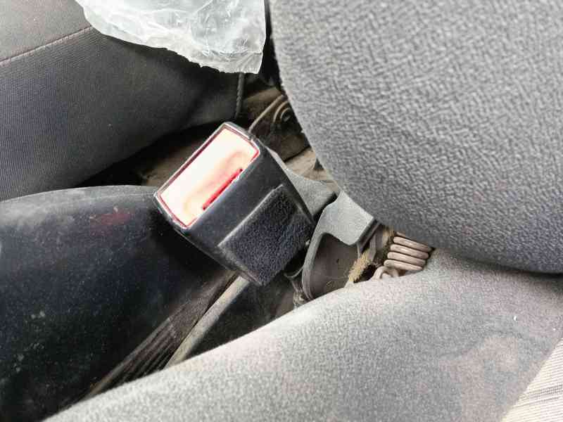 Recambio de enganche cinturon delantero izquierdo para fiat doblo cargo (263_) 1.3 d multijet (263wxu1a) referencia OEM IAM   