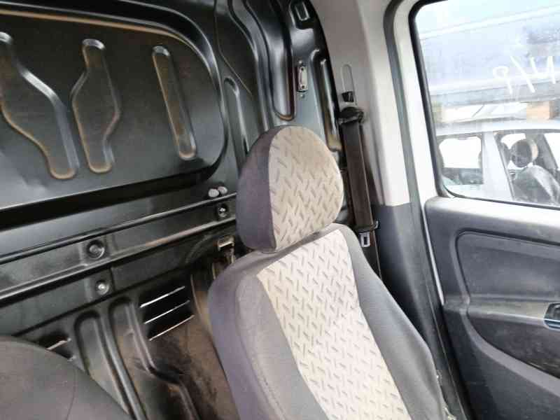 Recambio de cinturon seguridad delantero izquierdo para fiat doblo cargo (263_) 1.3 d multijet (263wxu1a) referencia OEM IAM 000