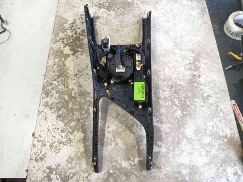 Recambio de consola central para kia niro ii (sg2) 1.6 gdi plug-in hybrd referencia OEM IAM   