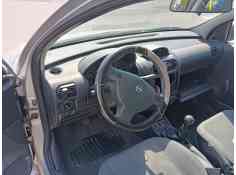opel corsa c (x01) del año 2002 2